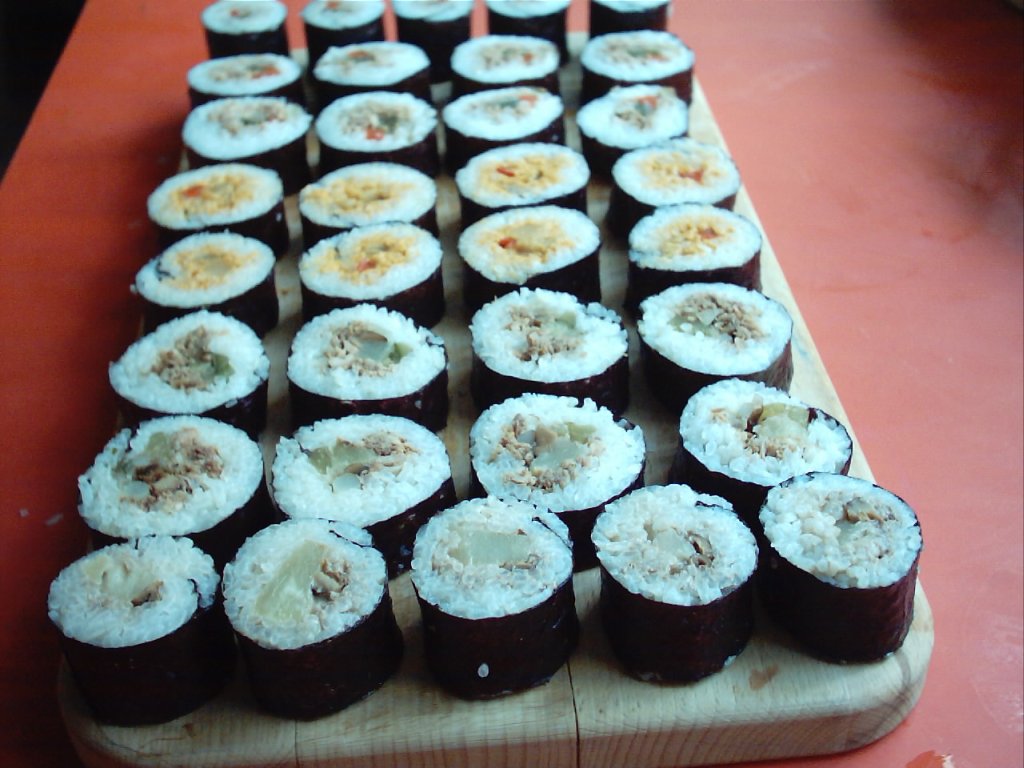 [sushi-n-21[1].jpeg]
